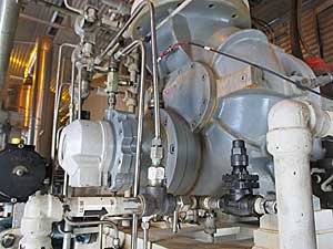 Vibration analysis on screw compressor